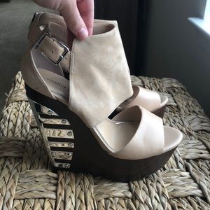 Nude Wedges